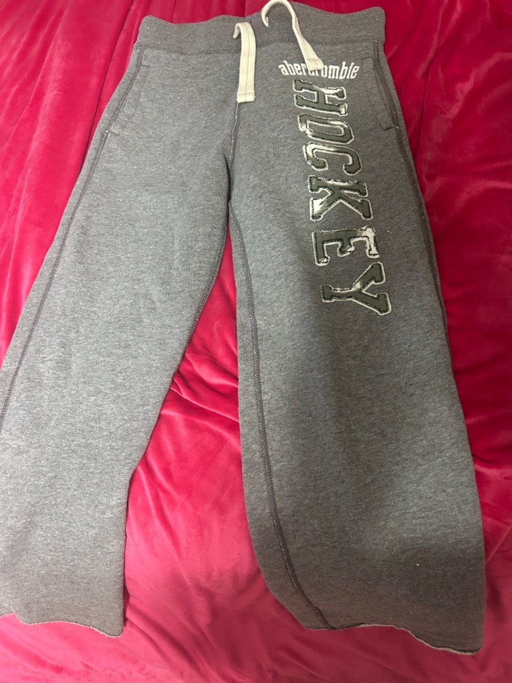 Abercrombie & Fitch Gray 'HOCKEY' Graphic Sweatpants